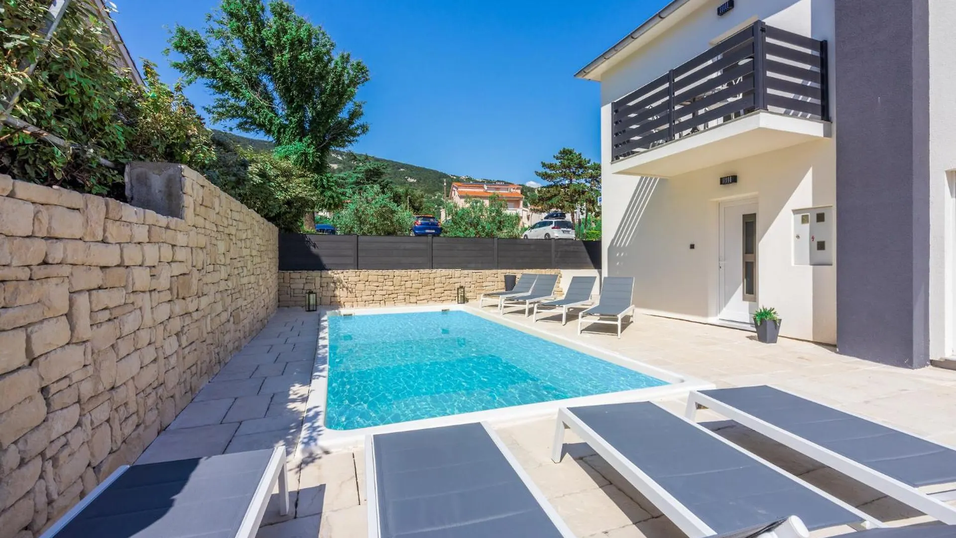 Villa Ketty Baska  0*, Baska (Krk)
